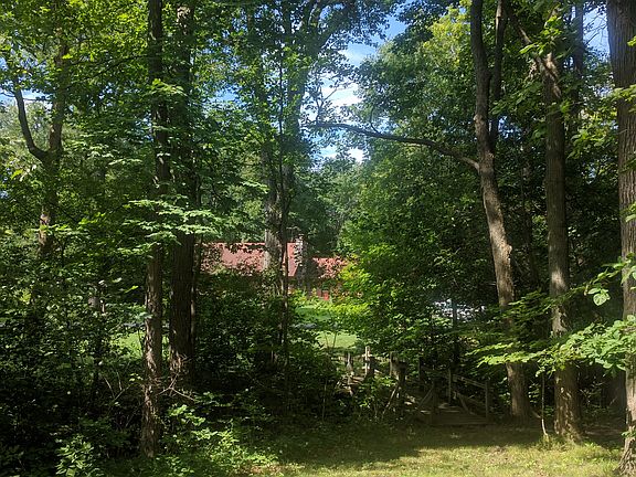 2nd image of 20148 S Woodland Cir