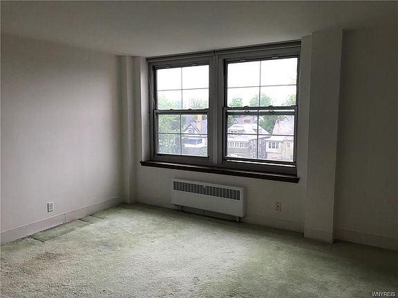 5th image of 731 W Ferry St APT 5KL