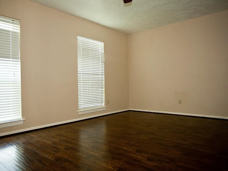 7219 Caddo Lake Ln — Photo 8