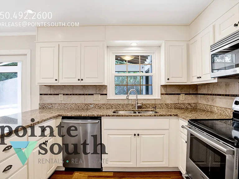 8868 Burning Tree Rd — Photo 20