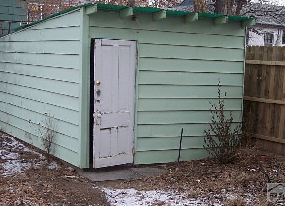 2nd image of 1601 Santa Fe Ave