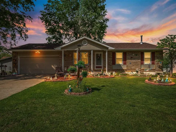 2179 Windemere Dr, Imperial, MO 63052