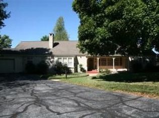 202 Tamarind St, Harrison, AR 72601