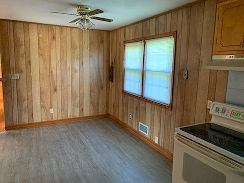 2nd image of 593 Longview Dr