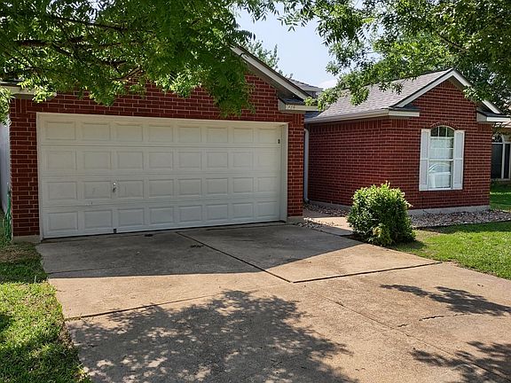 2nd image of 214 Meadowside Dr