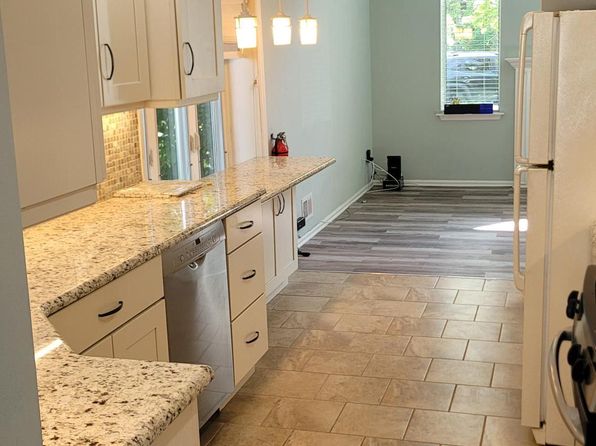 7 Jeffrey Cir