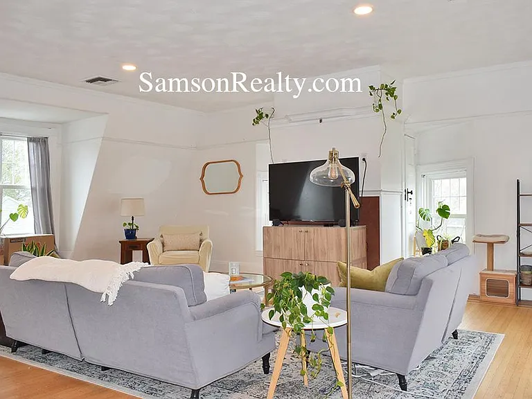 420 Angell St #3 — Photo 6