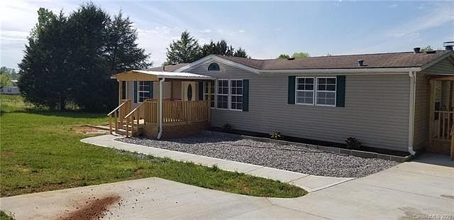 2nd image of 391 Branchwood Rd