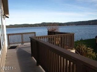 955 NE Mill St #E-11, Waldport, OR