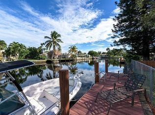 2713 Harding St, Hollywood, FL 33020