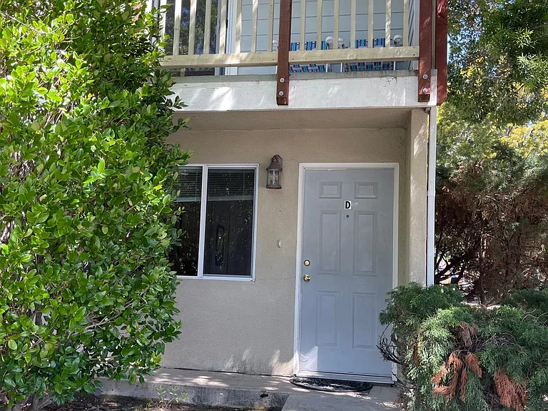 3190 Camellia Ct #D — Photo 1