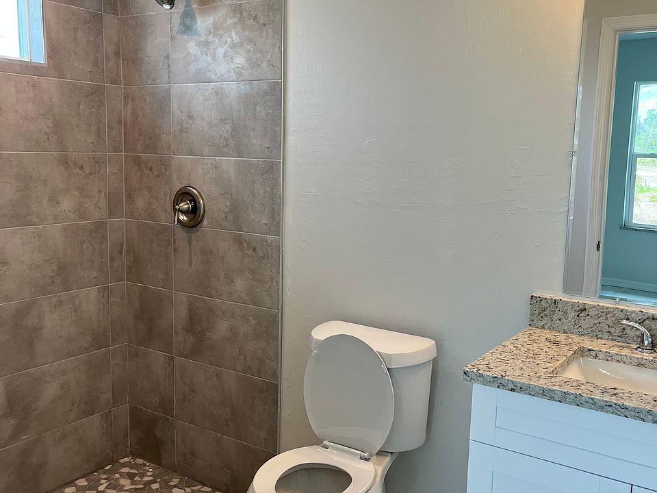 2nd image of 5354 30th St SW #2