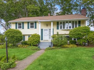 15 Beverly Dr, Manchester, NH 03104
