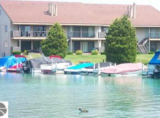 121 N Bridge St #105, Elk Rapids, MI 49629
