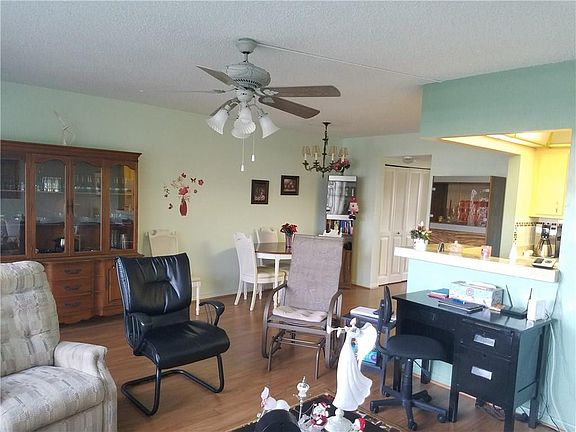 4th image of 91 Oakridge H #91