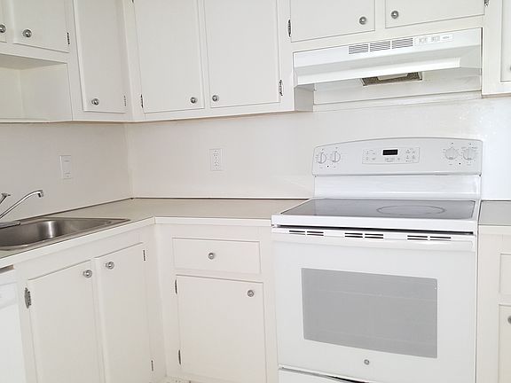 3rd image of 1200 NE Miami Gardens Dr APT 619W