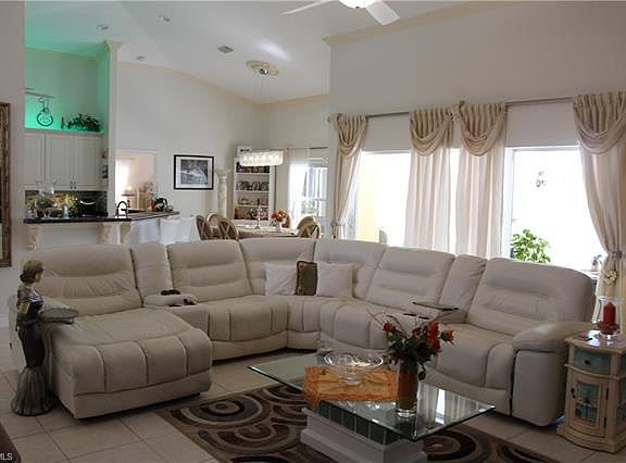 5th image of 4204 SW Santa Barbara Pl