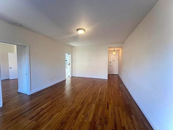 2nd image of 22 W 77th St APT 51