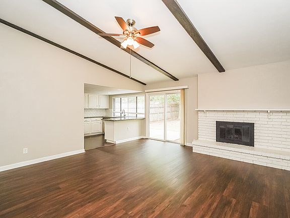 3rd image of 7709 Landmark Ridge St