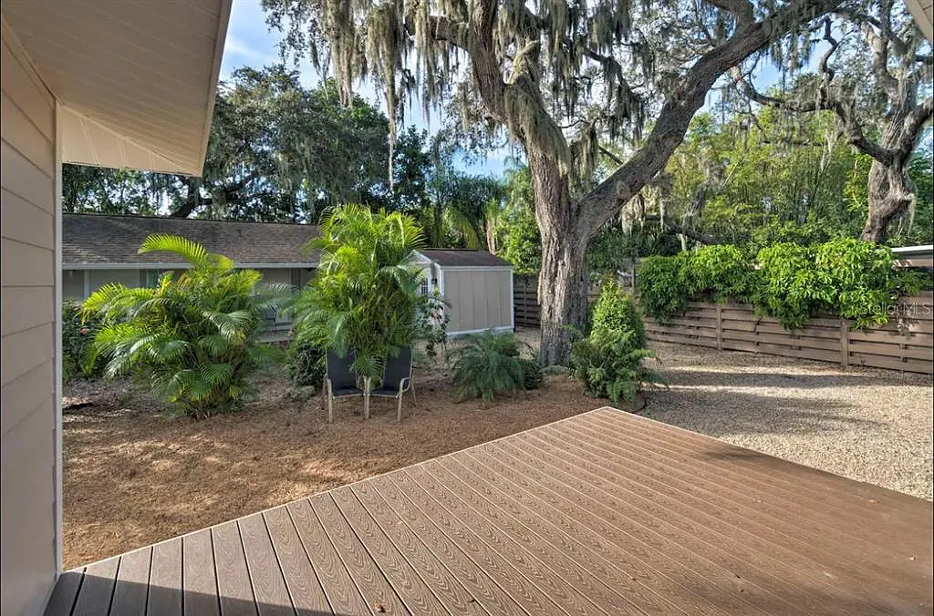 2 bed, 2.0 bath, 1606 sqft, $2,500 — Photo 3