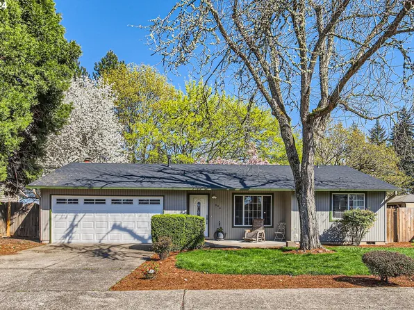 524 NE 41st Ave, Hillsboro, OR 97124