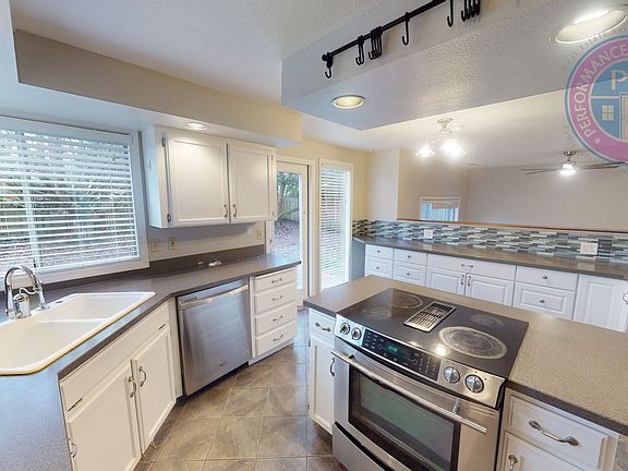4th image of 17504 NW Fieldstone Dr