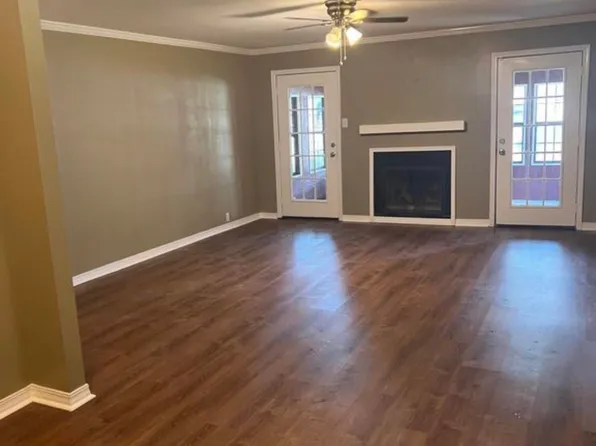 8252 Governor Dr APT 1, Baton Rouge, LA 70820