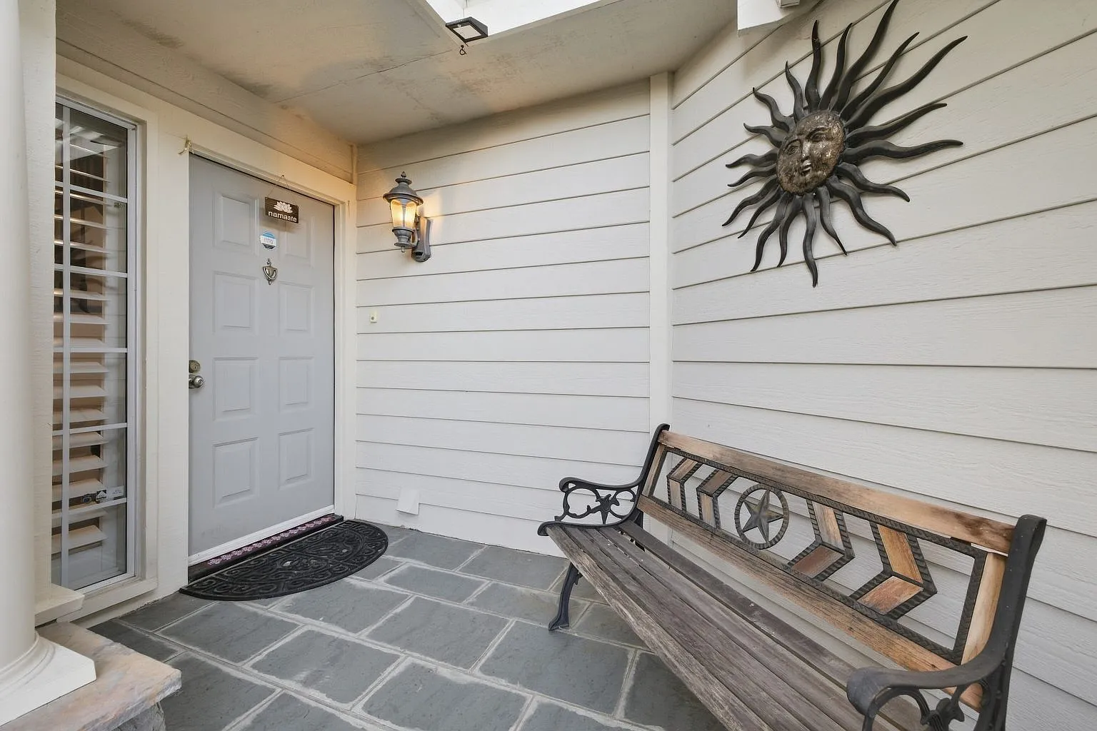4 bed, 3237 sqft, $6,099 — Photo 4