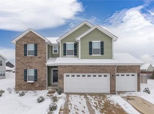 792 Bobtail Dr, Greenfield, IN 46140