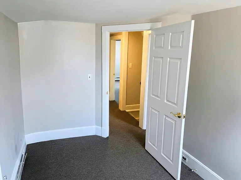 7 Oak St — Photo 12