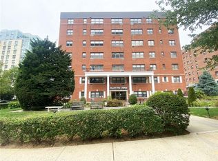 33 Barker Ave APT 4G, White Plains, NY 10601