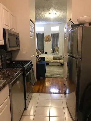 Rented by Compass | media 21