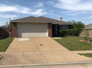 937 Medina Dr, Arlington, TX 76017