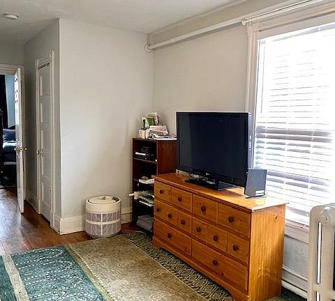 5th image of 3215 Ellwood Ave APT C