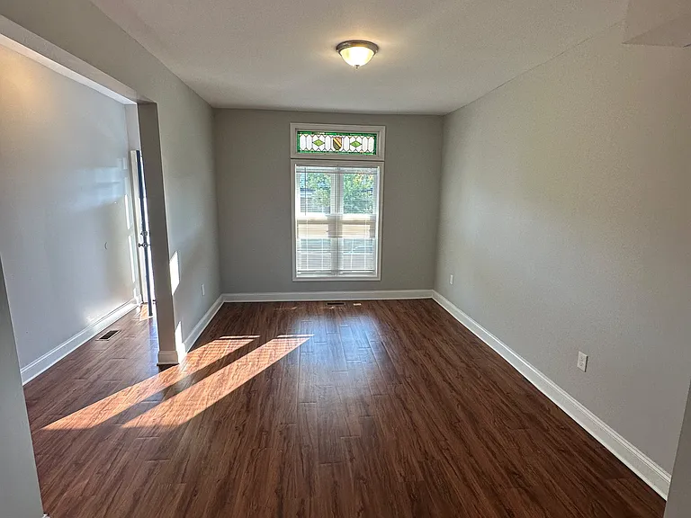 928 N Bentalou St — Photo 2