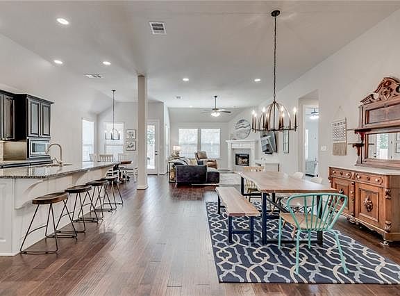 4th image of 152 Fannin Battleground Ln