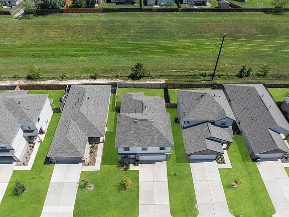 4th image of 23646 Goodfellow Dr