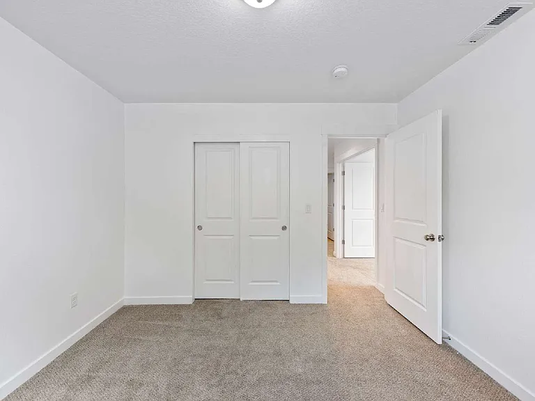 1722 N Kalapuya Pl — Photo 41
