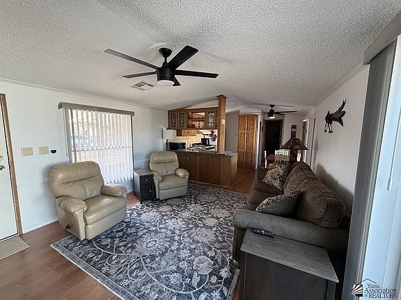 4th image of 13226 E 52nd St