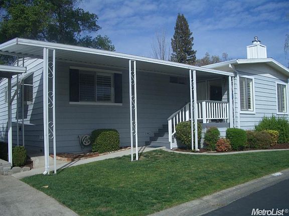 2nd image of 561 Southwood Dr
