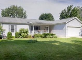 55394 Buckhorn Rd, Three Rivers, MI 49093