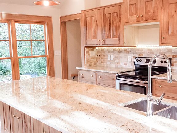 5th image of 14B Langley Dr