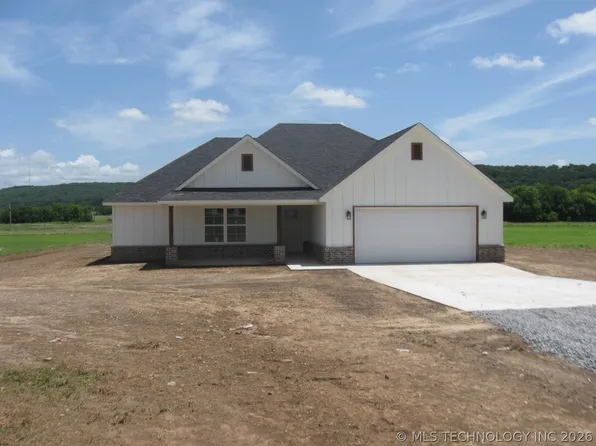 1445 S 4260th Rd, Pryor, OK 74361