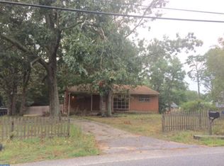 211 E Collings Dr, Williamstown, NJ 08094