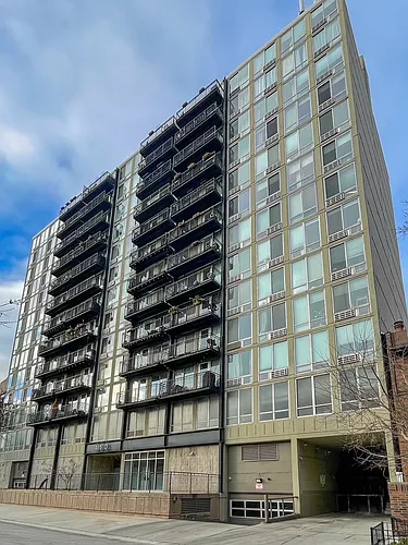 450 W Briar Pl #4F Photo 1
