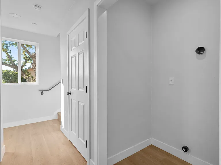 3223 Lanfranco St — Photo 13