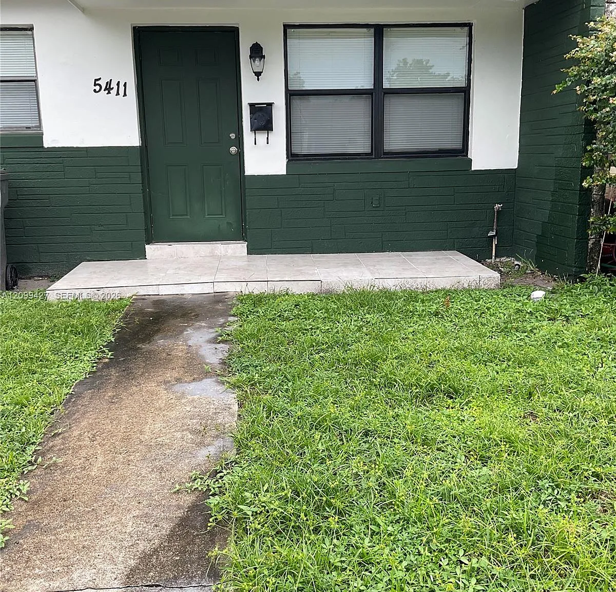 Lynn Park Replat — Photo 1