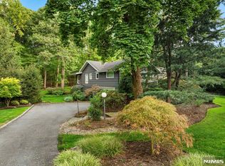 99 Oxford Dr, Tenafly, NJ 07670