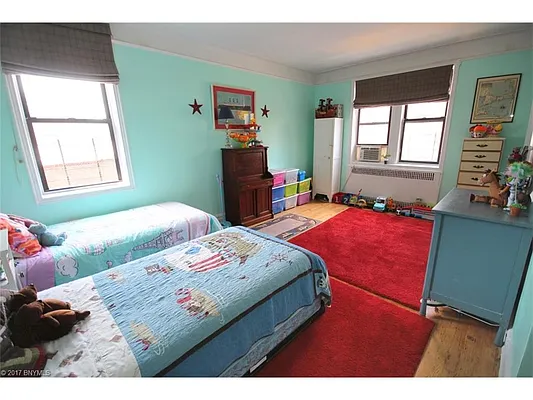 Sold by Bergen Basin Real Estate | media 24