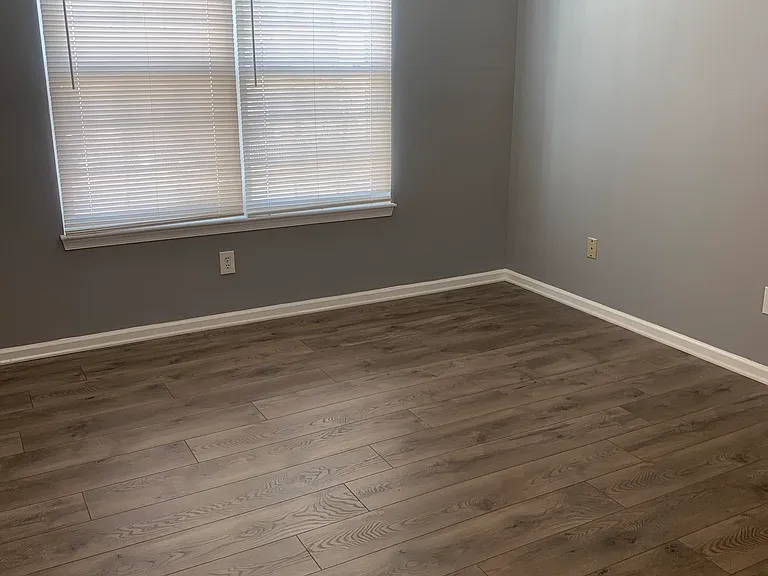 616 Shoreham Ct #202 — Photo 10